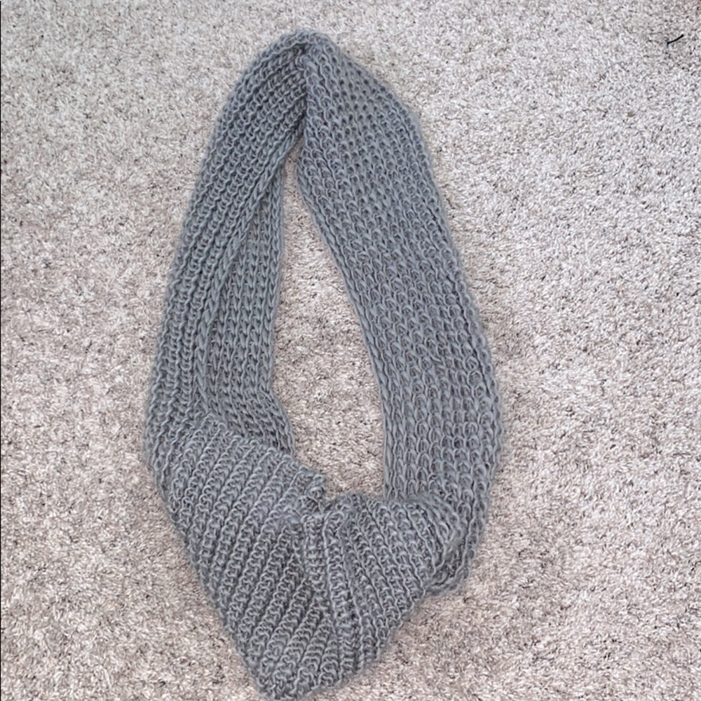 Gray Knitted Scarf